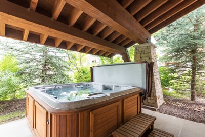  Hot Tub
