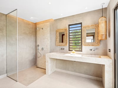 Luxury Villa Photo #57