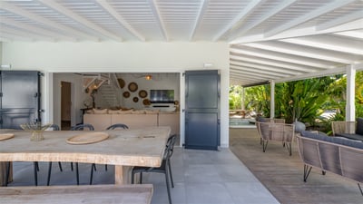 Kitchen & Dining Area