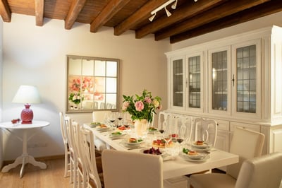 Luxury Villa Photo #9