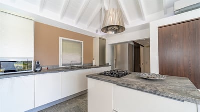 Luxury Villa Photo #29
