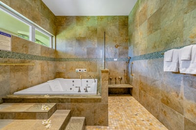 Luxury Villa Photo #79