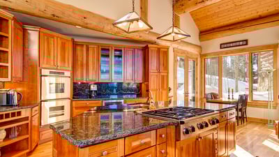 Gourmet kitchen