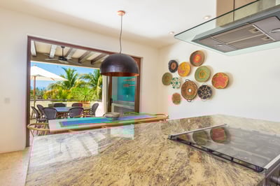 Luxury Villa Photo #7
