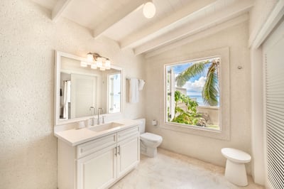 Luxury Villa Photo #18