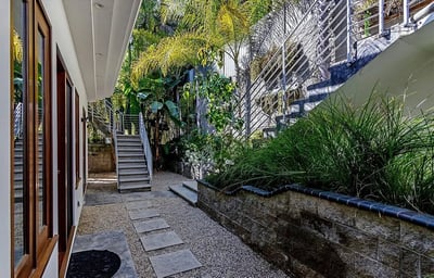 Luxury Villa Photo #39
