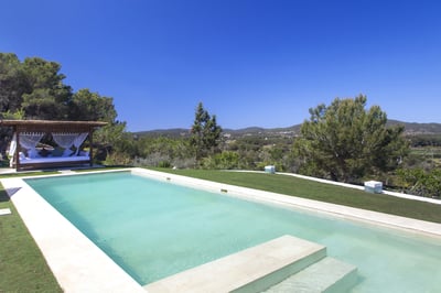 Luxury Villa Photo #3