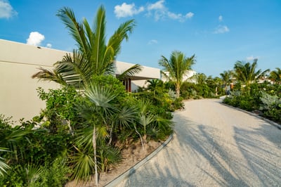 Luxury Villa Photo #58