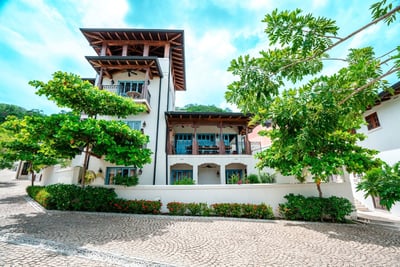 Luxury Villa Photo #27
