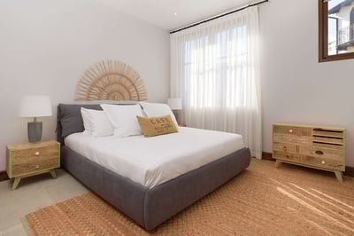 Luxury Villa Photo #20