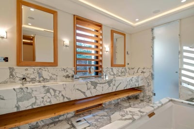 Luxury Villa Photo #19