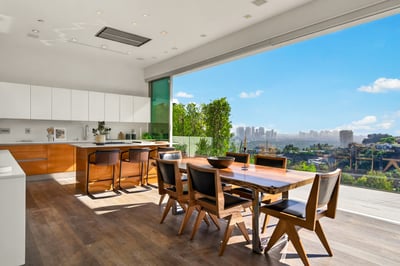 Luxury Villa Photo #20