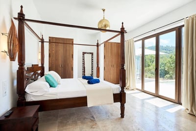 Luxury Villa Photo #19