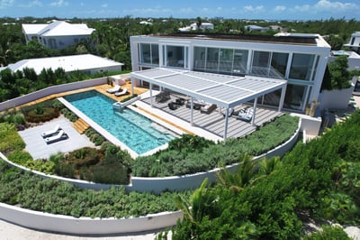 Luxury Villa Photo #6