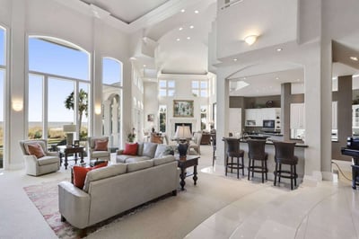 Luxury Villa Photo #22