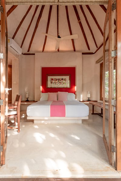 Luxury Villa Photo #28