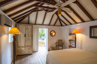 Luxury Villa Photo #12