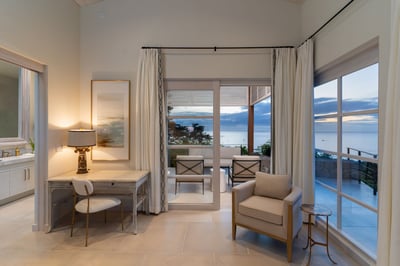 Luxury Villa Photo #22