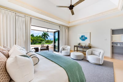 Luxury Villa Photo #16