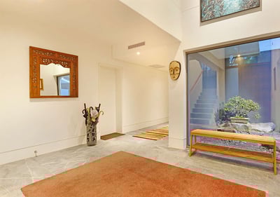Luxury Villa Photo #15