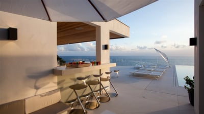 Kitchen & Dining Areas
