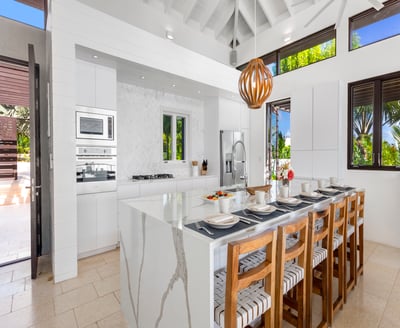 Luxury Villa Photo #12
