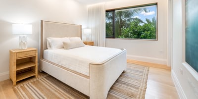 Luxury Villa Photo #18