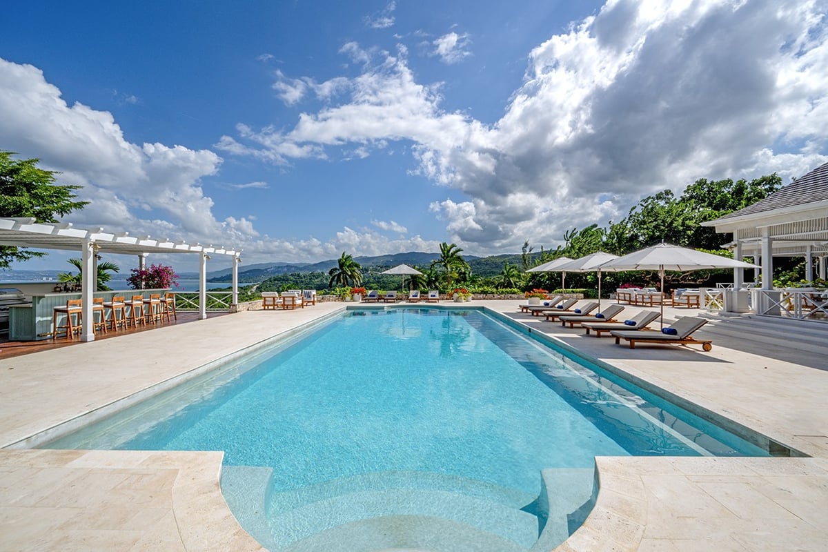 Longview Villa