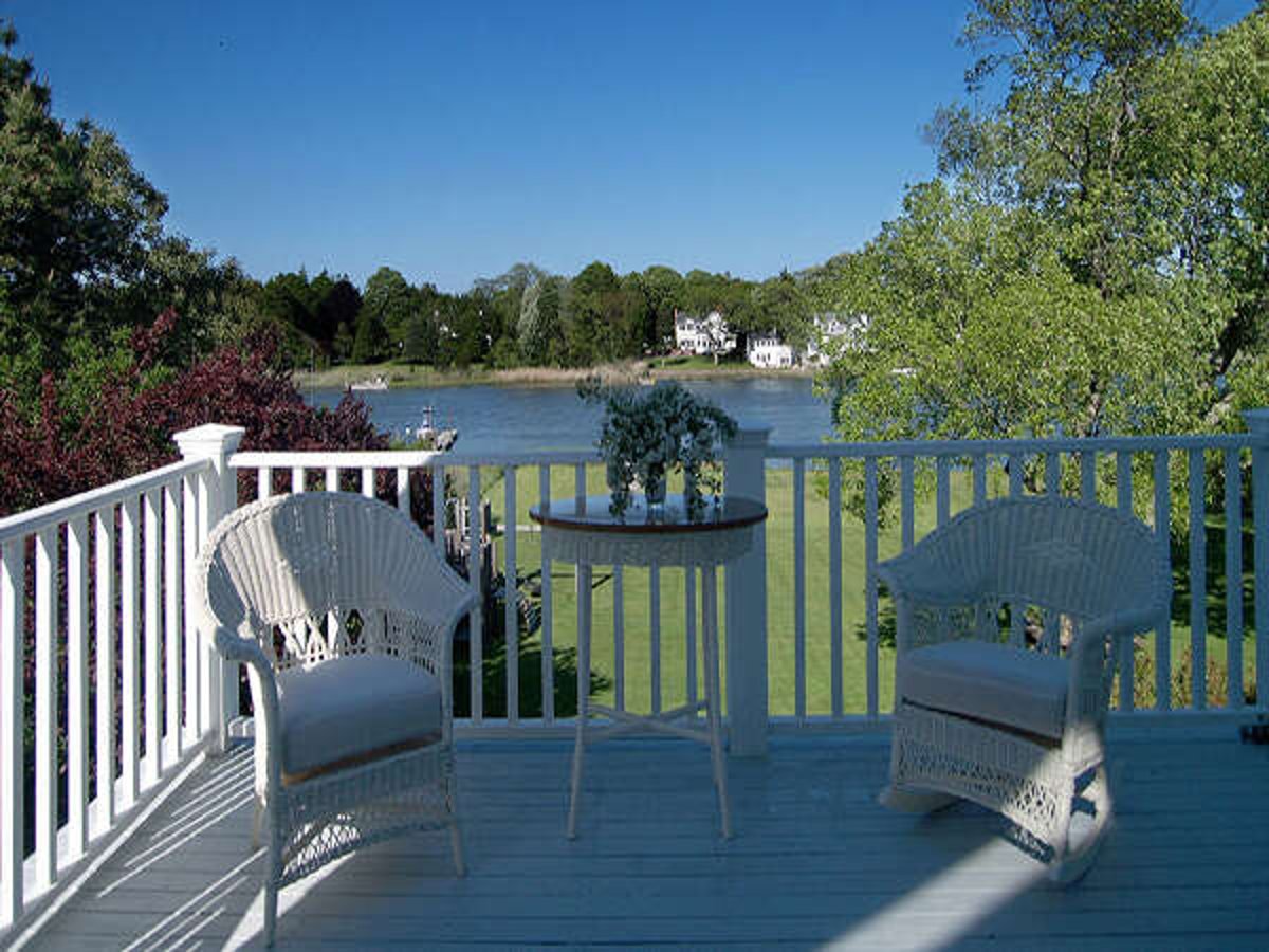 Stately Waterfront Home apartment rental - 30