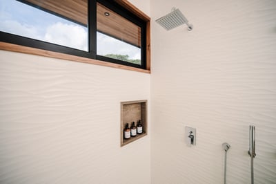 Bunk Room 6 Private Bathroom - Level 2