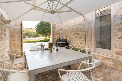 Luxury Villa Photo #10