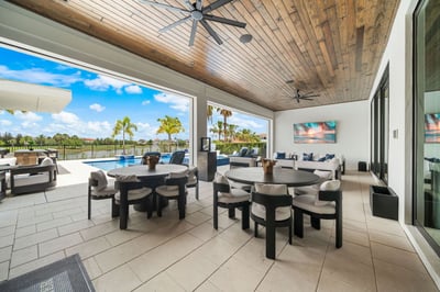 Luxury Villa Photo #12