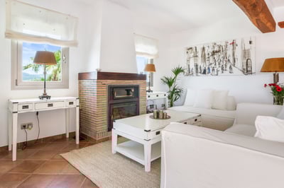 Luxury Villa Photo #18