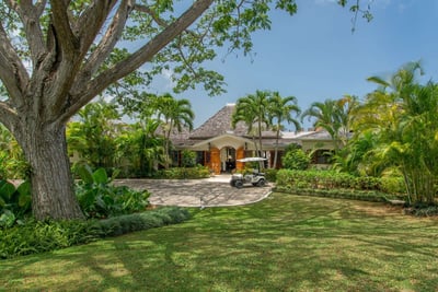 Luxury Villa Photo #9