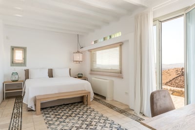 Luxury Villa Photo #35