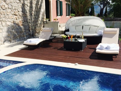 Luxury Villa Photo #21
