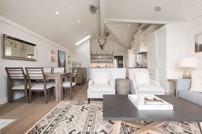 Luxury Villa Photo #4