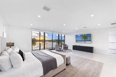Luxury Villa Photo #42