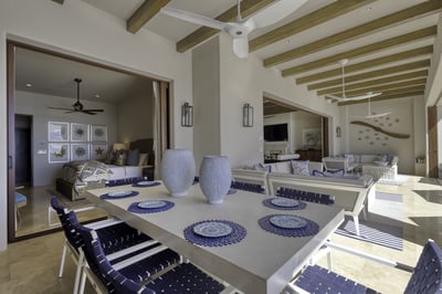 Luxury Villa Photo #17
