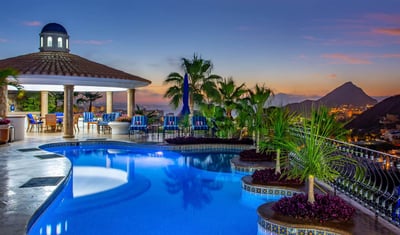 Luxury Villa Photo #29