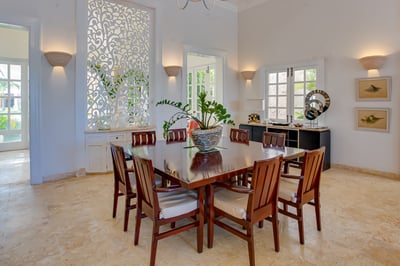 Luxury Villa Photo #37
