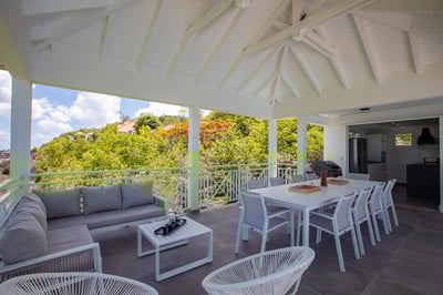 Luxury Villa Photo #9