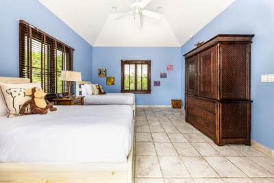 Luxury Villa Photo #42