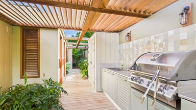 Luxury Villa Photo #39