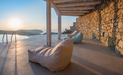 Luxury Villa Photo #6