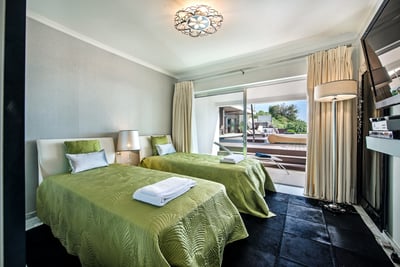 Luxury Villa Photo #9