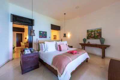 Luxury Villa Photo #31