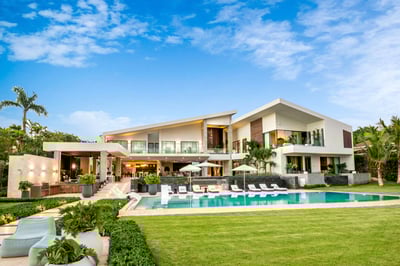Luxury Villa Photo #2