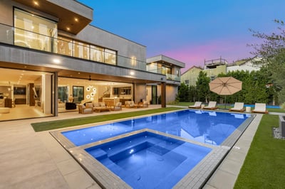 Luxury Villa Photo #2