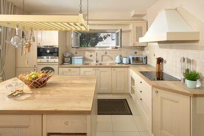 Luxury Villa Photo #17